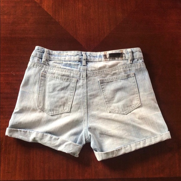 destroyed shorts W28” inseam3” - Picture 2 of 3
